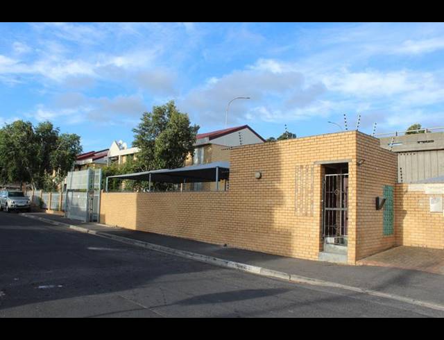 1 BEDROOM APARTMENT FOR SALE IN CHURCHILL ESTATE